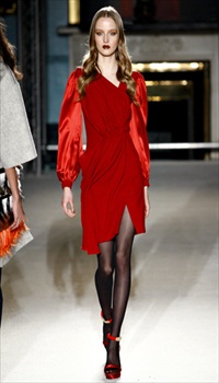 Amanda N at Roksanda Ilincic Fall/Winter 2011