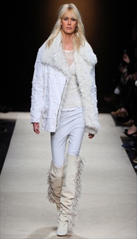 Dewi at Isabel Marant Fall/Winter 2011