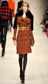 Edie at Burberry Prorsum Fall/Winter 2011