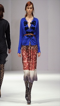 Julia J at Clements Ribeiro Fall/Winter 2011