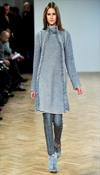 Lisanne at Pringle of Scotland Fall/Winter 2011