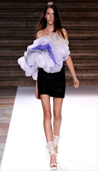 Melinda at Commuun Spring/Summer 2011