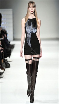 Serafima at Hussein Chalayan Fall/Winter 2009