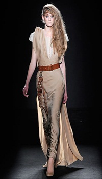 Tetyana M at AF Vandevorst Spring/Summer 2010