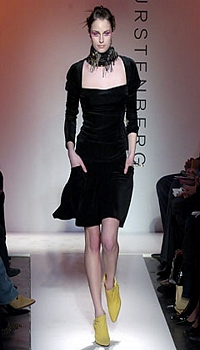 Ali T at Diane von Furstenberg Fall/Winter 2004