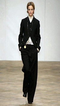 Kristina C at Gibo by Julie Verhoeven Fall/Winter 2004