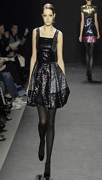 Zuzana L at Naeem Khan Fall/Winter 2007